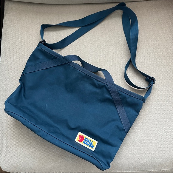 fjallraven crossbody bag - Picture 4 of 7